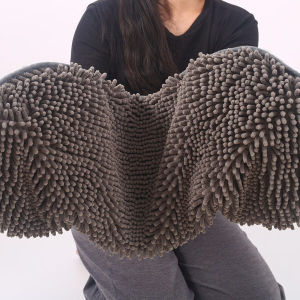 Pet Scrubbing Towel For Cats And Gloved Bath Towels - Image 3